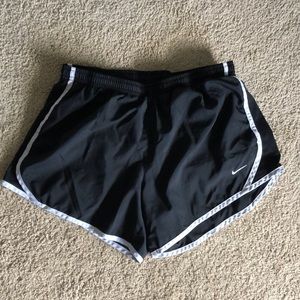 Black Nike shorts CHILDREN’S XL
